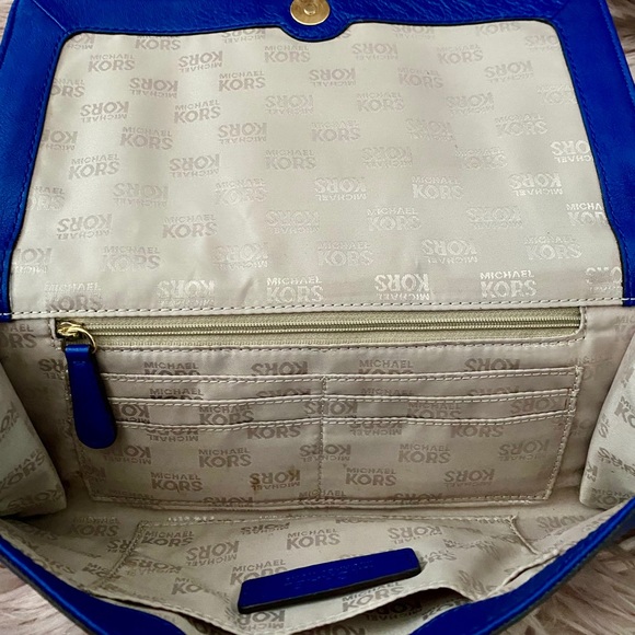 MICHAEL KORS Clutch
